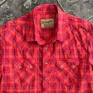 WRANGLER Retro Red Checkered Men's Western Rodeo Ranch Pearl-Snap Button Shirt